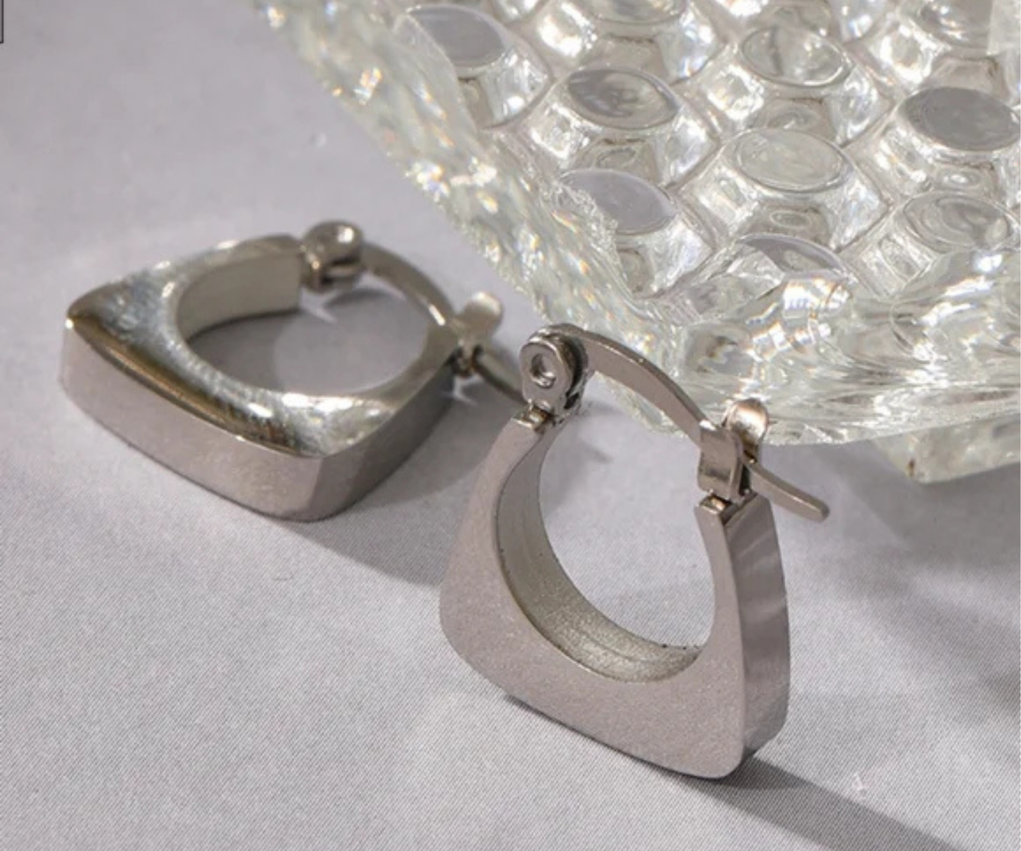 Silver Classic Curve Earrings